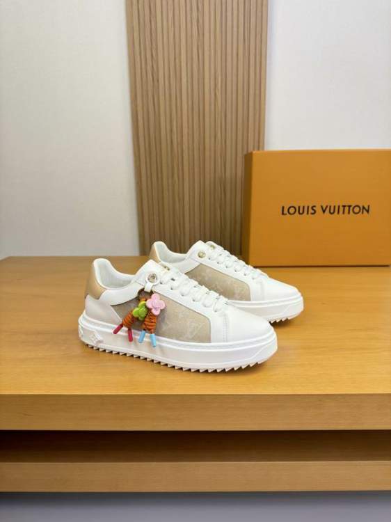 Picture of Louis Vuitton Shoes _SKULVsz35-44hnx040616395